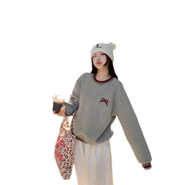 Korean Style Fleece-lined Embroidered Bow Round Neck Sweater For Women - Image 2
