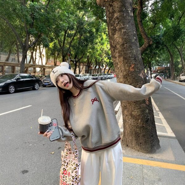 Korean Style Fleece-lined Embroidered Bow Round Neck Sweater For Women - Image 4