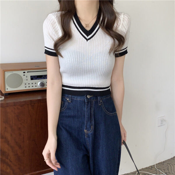 Short Slim-fit Contrast Colors V-neck Short Sleeve Knitwear T-shirt - Image 8