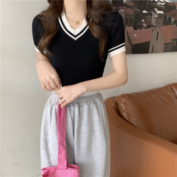 Short Slim-fit Contrast Colors V-neck Short Sleeve Knitwear T-shirt - Image 7
