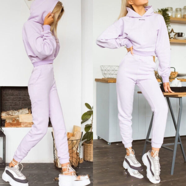 Sports and leisure suits - Image 3